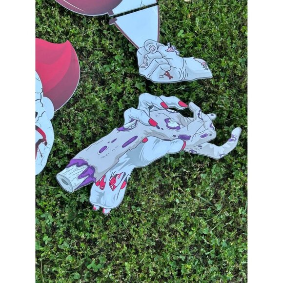 Halloween Yard Decor, Pennywise, Horror, Zombie - Picture 3 of 4